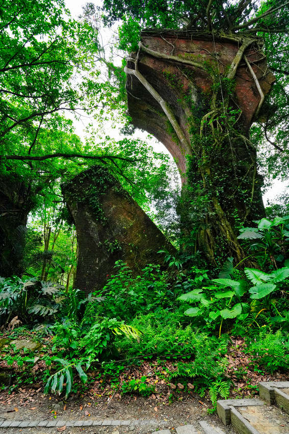 Long Teng Broken Bridge, Taiwan