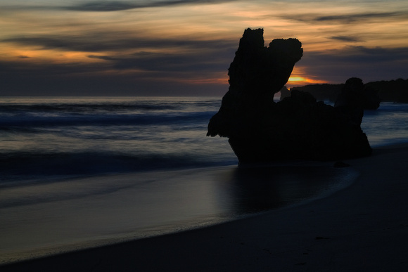 Rabbit Rock, Monforts Beach